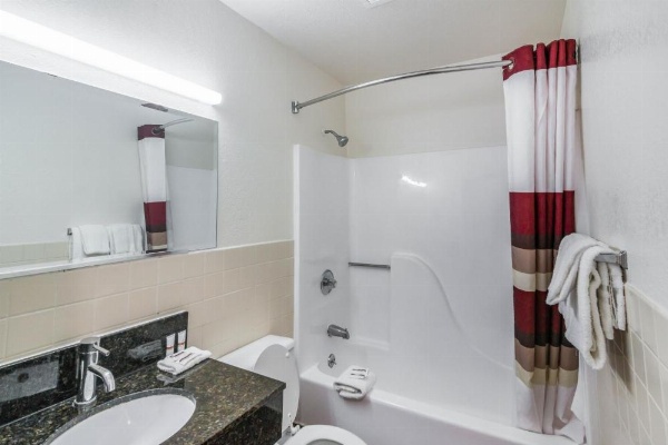 Red Roof Inn Palmdale - Lancaster image 28