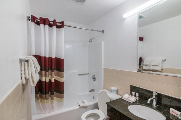 Red Roof Inn Palmdale - Lancaster image 33